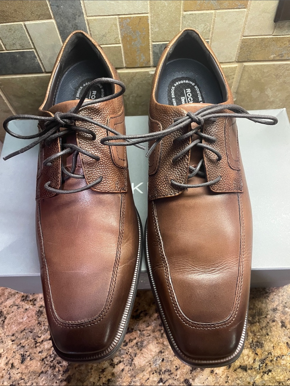Rockport Men's Brown Leather Lace-Up Oxfords